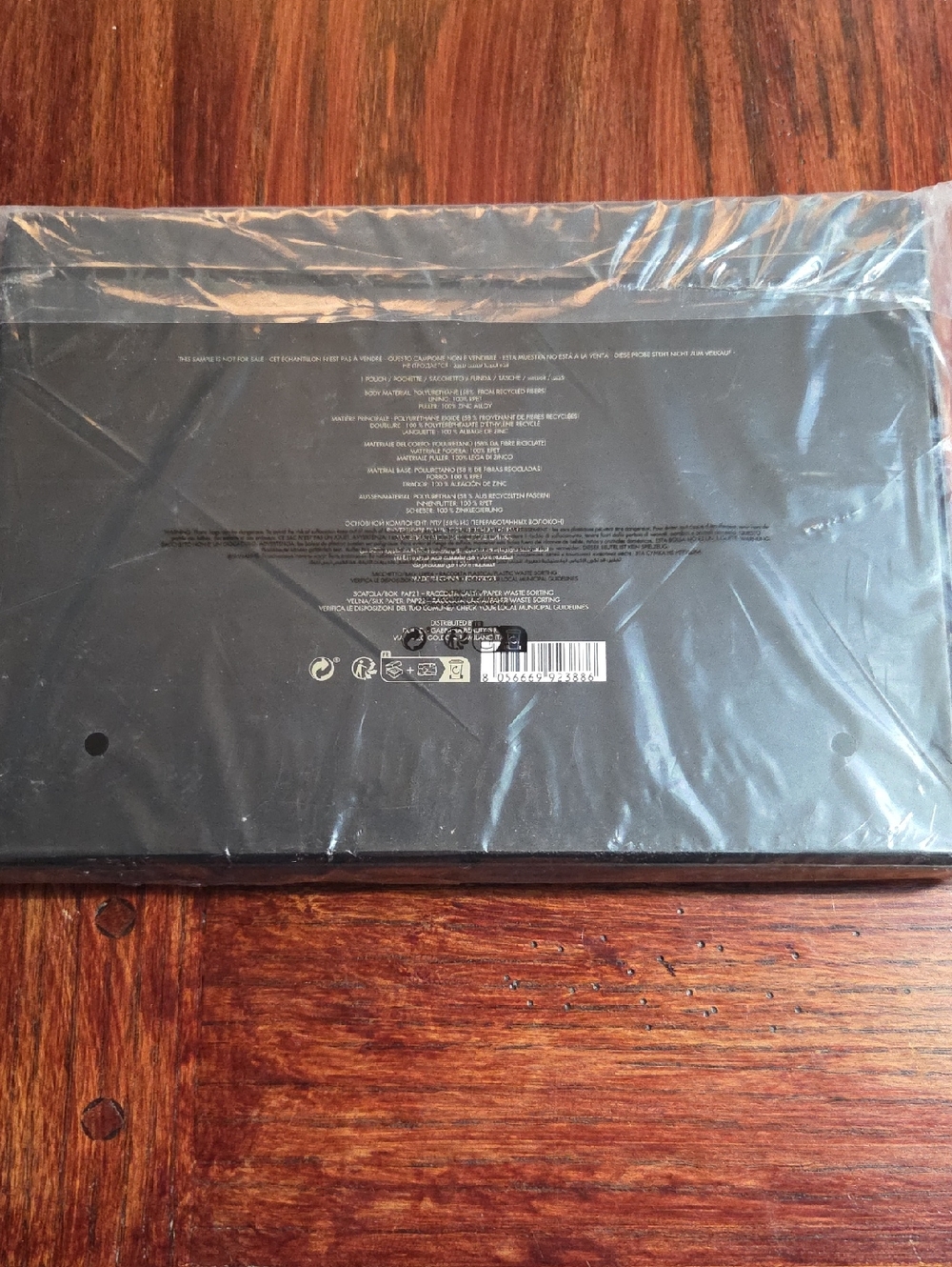 Dolce & Gabbana Beauty Black Zip Pouch - Picture 3 of 3